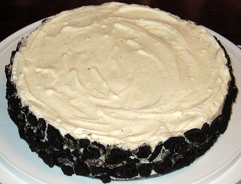  Cream Birthday Cake on Oreo Fudge Ice Cream Cake   Posted By Amy At 7 00 Am  We Celebrated